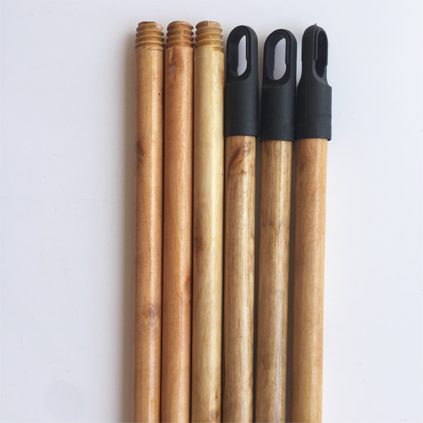 Hot Seller Varnished Wooden Broom Stick